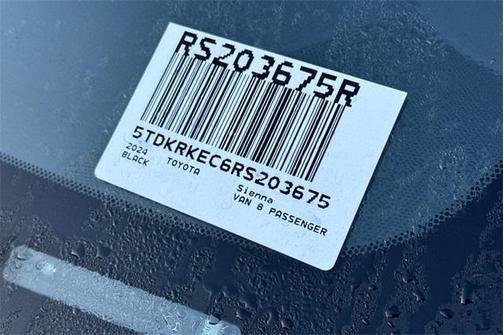 2024 Toyota Sienna LE