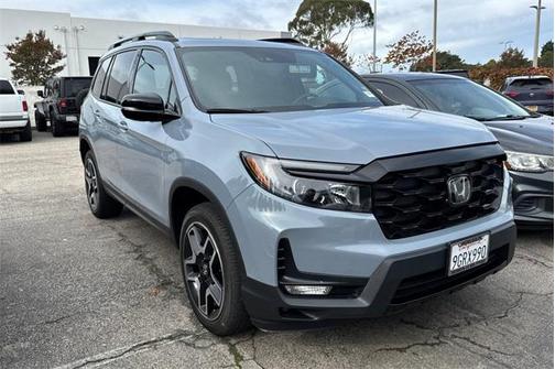 2023 Honda Passport AWD Elite