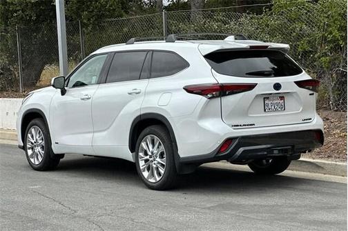 2024 Toyota Highlander Hybrid Limited
