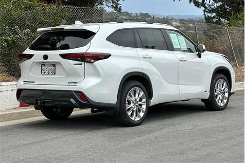 2024 Toyota Highlander Hybrid Limited
