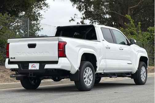 Ice 2026 Toyota Tacoma SR5