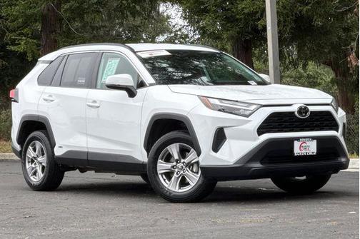 Ice Cap 2025 Toyota RAV4 Hybrid XLE