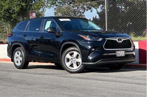 2024 Toyota Highlander LE