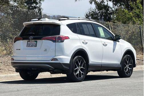 Super White 2017 Toyota RAV4 SE