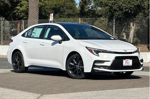 Midnight Black Metallic 2024 Toyota Corolla SE