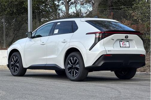 2026 Toyota bZ XLE Plus