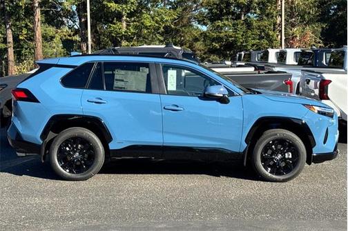 2025 Toyota RAV4 Hybrid SE
