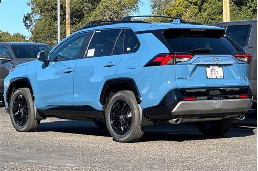 2025 Toyota RAV4 Hybrid SE