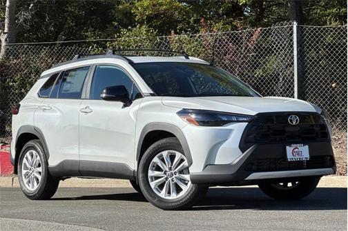 2026 Toyota Corolla Cross LE