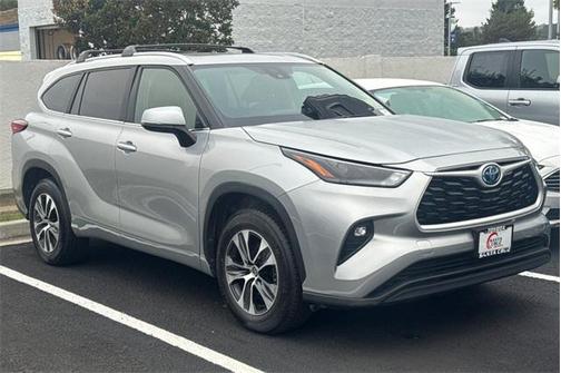 2023 Toyota Highlander Hybrid XLE