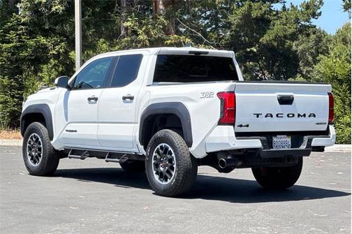 2024 Toyota Tacoma Hybrid TRD
