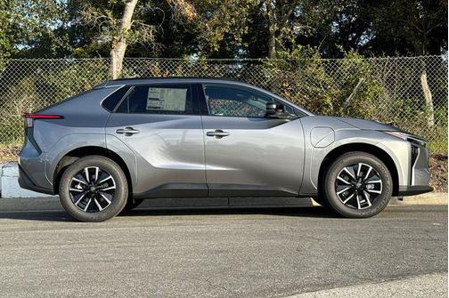 2026 Toyota bZ XLE Plus