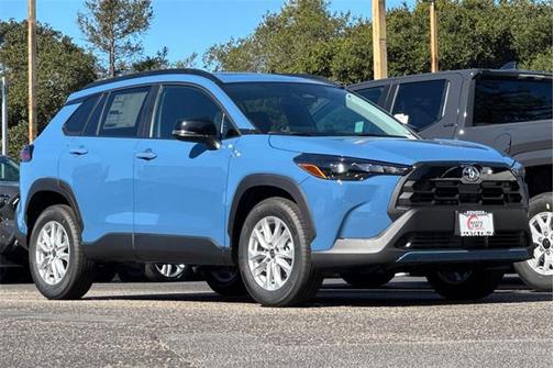 2026 Toyota Corolla Cross LE