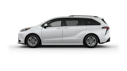 2025 Toyota Sienna XLE 7 Passenger