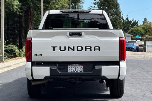 Ice Cap 2023 Toyota Tundra SR5