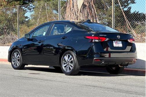 2024 Nissan Versa 1.6 SV