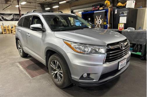 2016 Toyota Highlander XLE