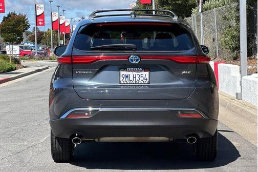 Coastal Gray 2024 Toyota Venza XLE