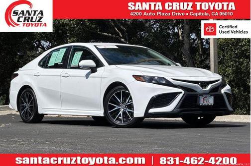 Ice Cap 2024 Toyota Camry SE