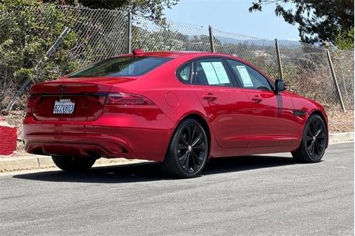 2022 Jaguar XF SE