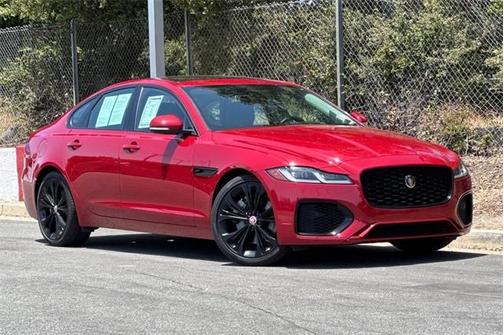 2022 Jaguar XF SE