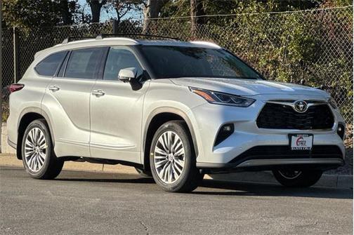 2026 Toyota Highlander Platinum