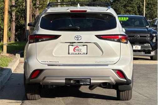 2026 Toyota Highlander Platinum