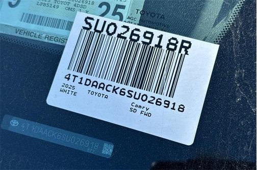 2025 Toyota Camry SE