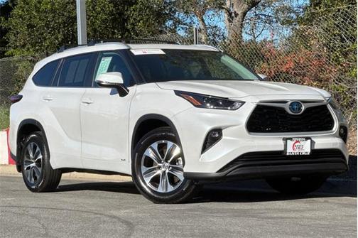 2024 Toyota Highlander Hybrid XLE