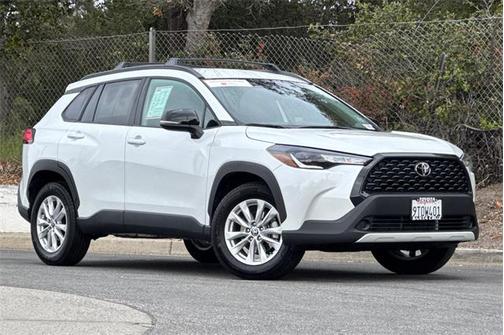 2025 Toyota Corolla Cross LE