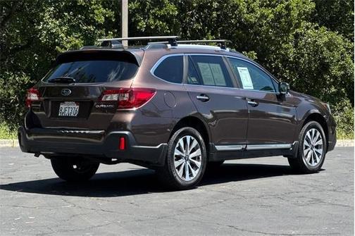 2019 Subaru Outback 2.5i Touring