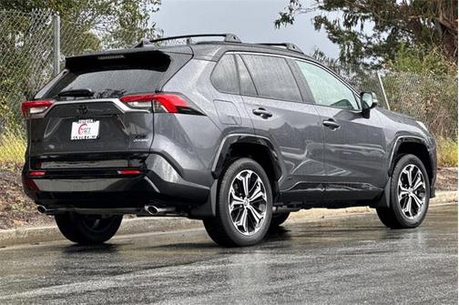 2025 Toyota RAV4 Hybrid SE