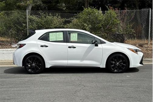 2020 Toyota Corolla Hatchback SE