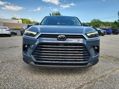 2024 Toyota Grand Highlander Platinum