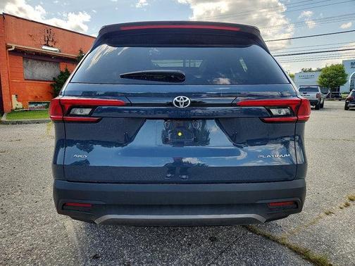 2024 Toyota Grand Highlander Platinum