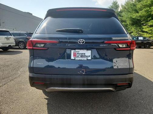 2024 Toyota Grand Highlander Platinum