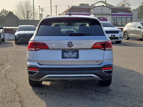 2023 Volkswagen Taos 1.5T SE