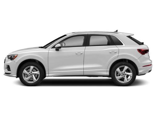 White 2022 Audi Q3 40 Premium