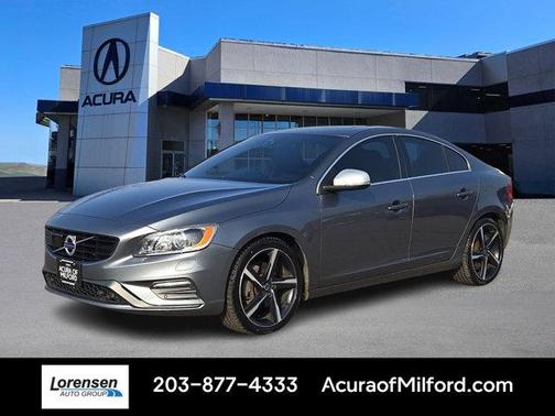 2016 Volvo S60 T6 Drive-E R-Design Platinum