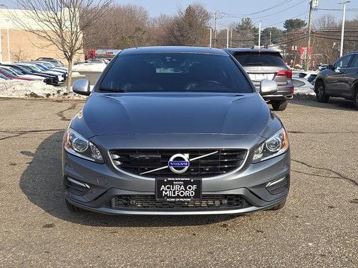 2016 Volvo S60 T6 Drive-E R-Design Platinum