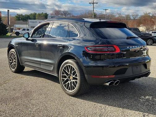 2018 Porsche Macan Base