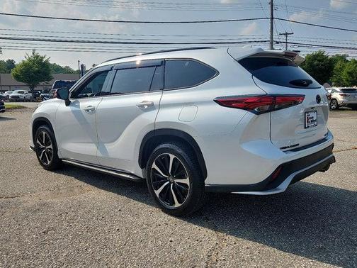 2022 Toyota Highlander XSE