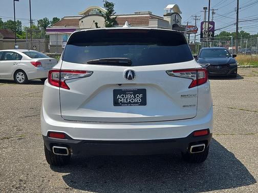 Platinum White Pearl 2024 Acura RDX Base