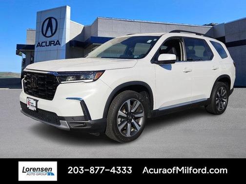 2024 Honda Pilot Touring 8-Passenger