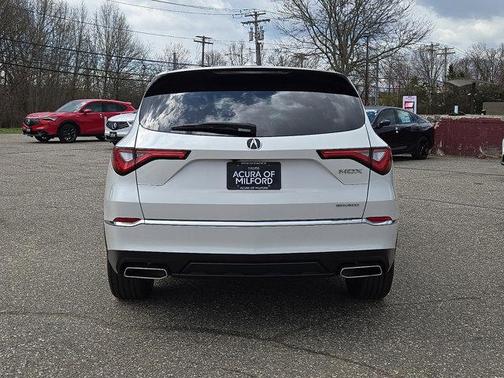 Platinum White Pearl 2023 Acura MDX Standard