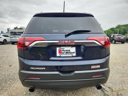 2017 GMC Acadia SLE-2