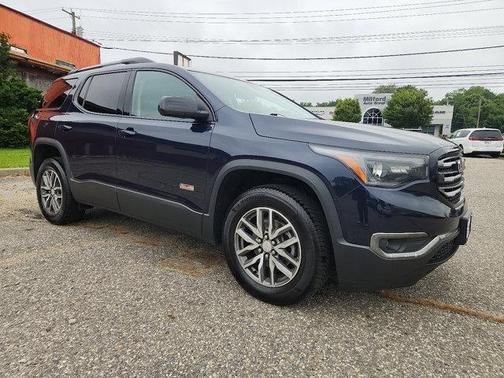 2017 GMC Acadia SLE-2