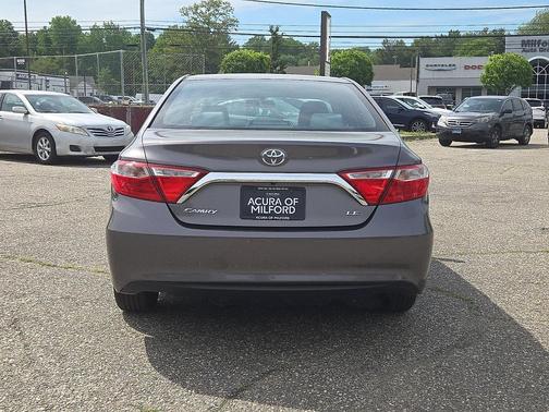 Predawn Gray Mica 2015 Toyota Camry SE