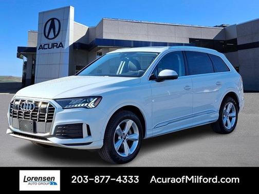 2024 Audi Q7 45 Premium Plus
