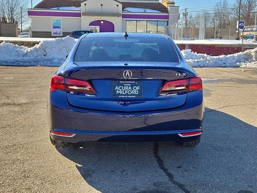 2017 Acura TLX w/Technology Package